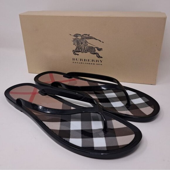 NWT Burberry Women's Sandals Nova Check Thong Italy Flats Size 11 US / 41 EU - Picture 1 of 10